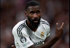 Rüdiger celebrando su gol ante la Real Sociedad